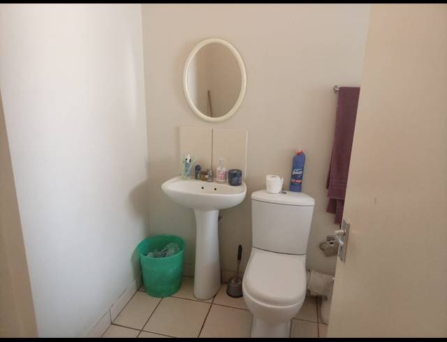 1 BEDROOM STUDIO APARTMENT FOR SALE IN TURFFONTEIN